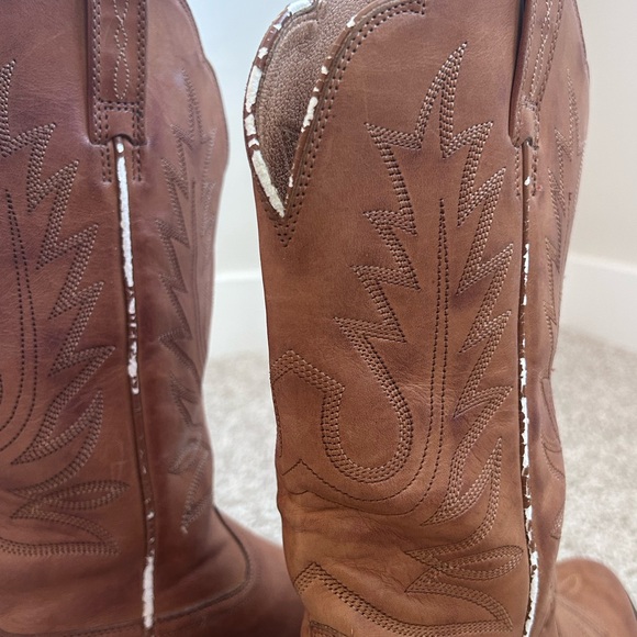 Ariat Women's Heritage X Toe Elastic Wide Calf Western Snip Toe Boot-10040425 - Picture 6 of 12